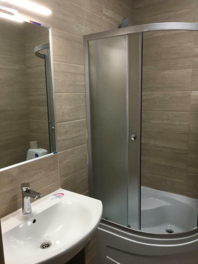 Hotel Europa à Rakhiv Extérieur photo